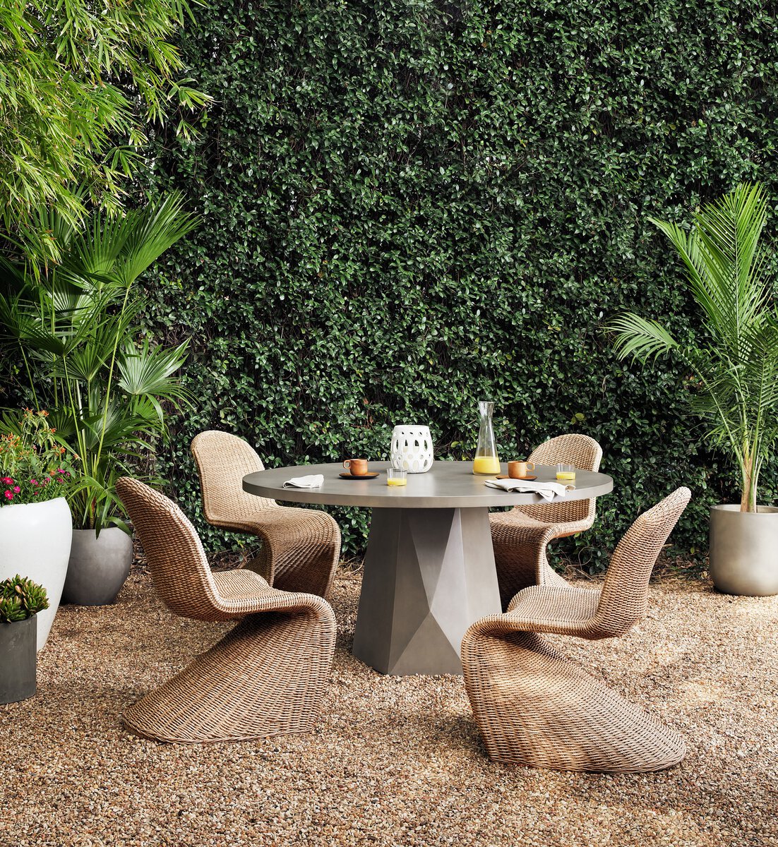 PORTIA OUTDOOR DINING CHAIR