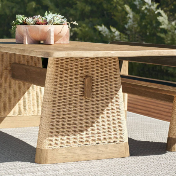 DELRIO OUTDOOR DINING TABLE