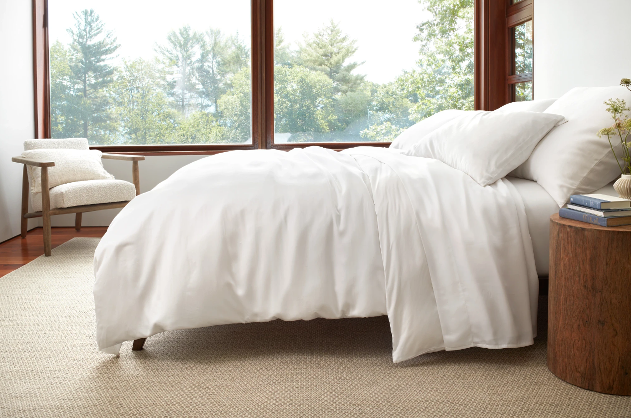 SILKEN SOLID WHITE SHEET SET